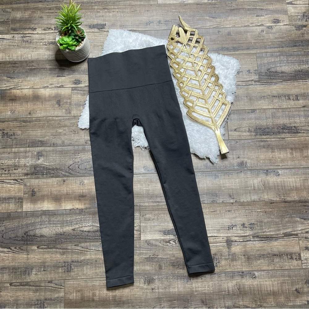 Anti. High Rise Waist Legging